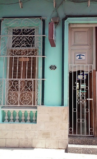 'Vista frontal' Casas particulares are an alternative to hotels in Cuba.